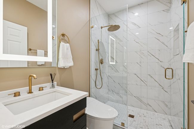 First floor full bath | Image 20