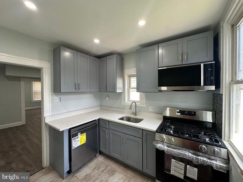 3045 Mathews St, BALTIMORE, MD, 21218-4241 | Card Image