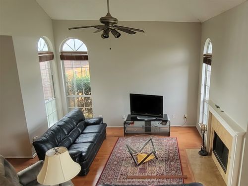 6518 Teresa Ln, Rowlett, TX, 75089-7403 | Card Image