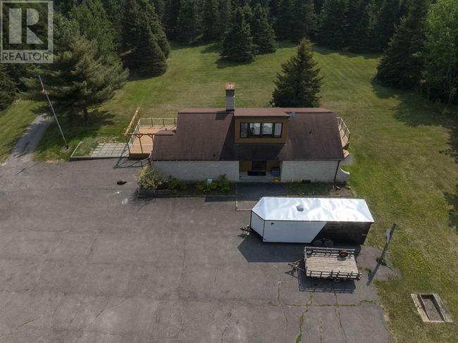 205 Demchuk Rd, Home with 3 bedrooms, 3 bathrooms and null parking in Thunder Bay ON | Image 35