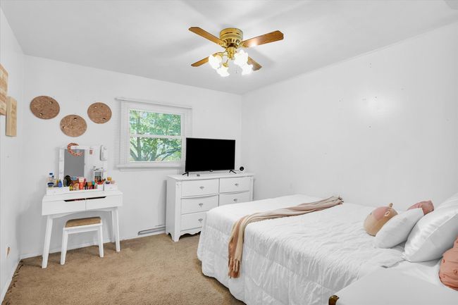 4 Cherry Ln, House other with 3 bedrooms, 2 bathrooms and 2 parking in Villa Grove IL | Image 9