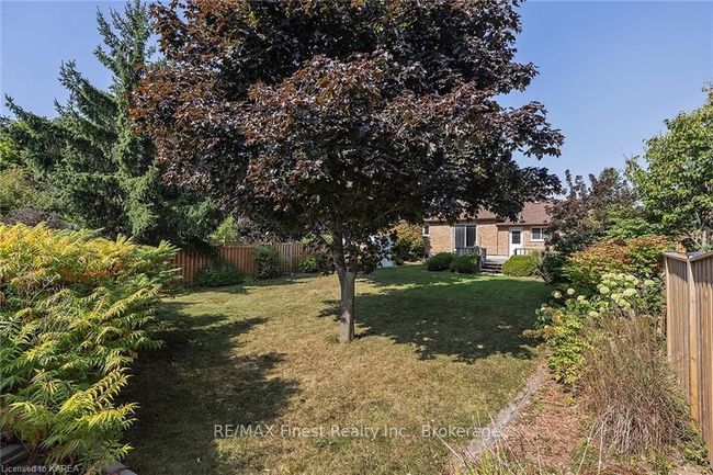 705 Braeside Cres, House other with 4 bedrooms, 2 bathrooms and 2 parking in Kingston ON | Image 32