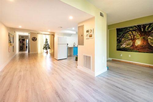 apt-21-8401 W Sample Rd, Coral Springs, FL, 33065-4649 | Card Image