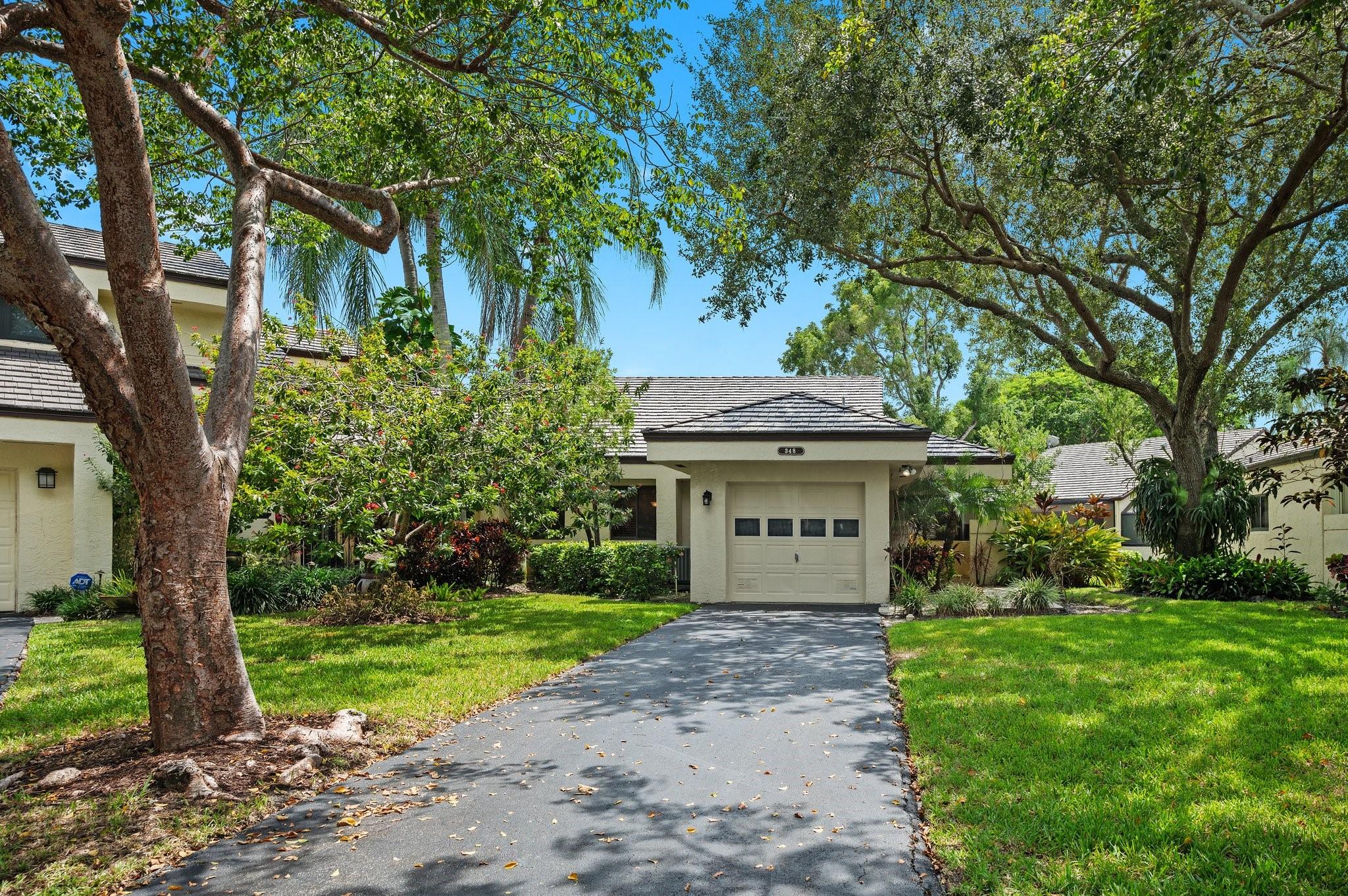94th Ter, Plantation, FL 33324