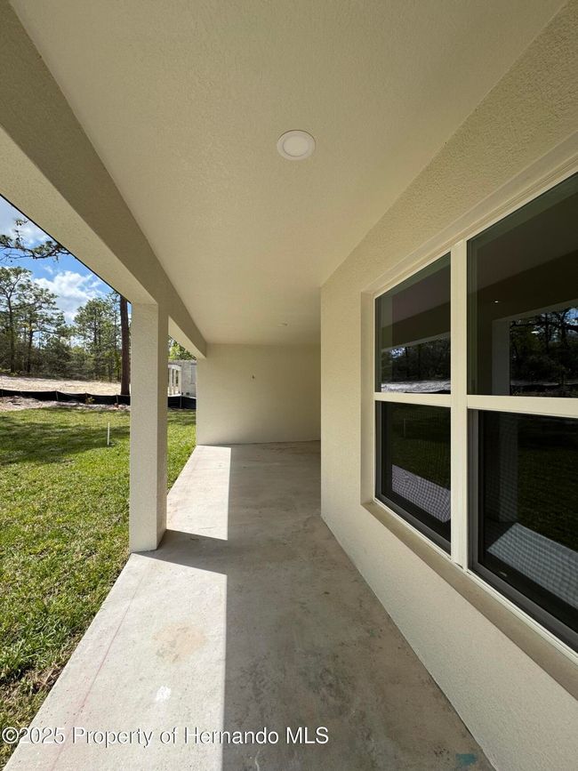 13050 Tinamou Ave, House other with 4 bedrooms, 2 bathrooms and null parking in WEEKI WACHEE FL | Image 15