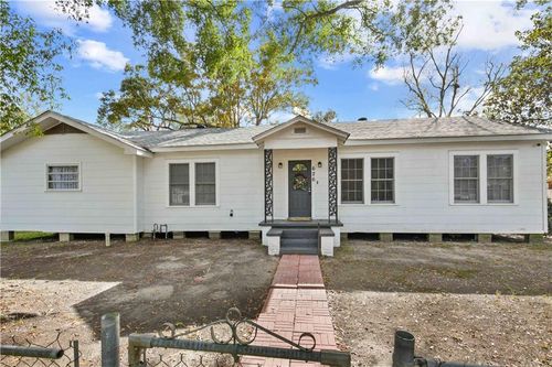 626 Caston Ave, Bogalusa, LA, 70427-6307 | Card Image