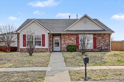 11101 N 120th Eastavenue, Owasso, OK, 74055 | Card Image