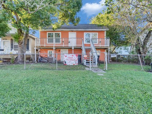 4323 Avenue R 1/2, Galveston, TX, 77550-7356 | Card Image