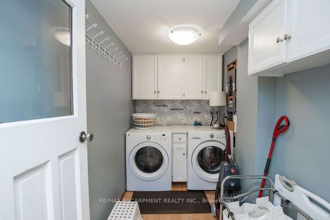 154 Dundas St E, House other with 3 bedrooms, 2 bathrooms and 6 parking in Dundas ON | Image 31