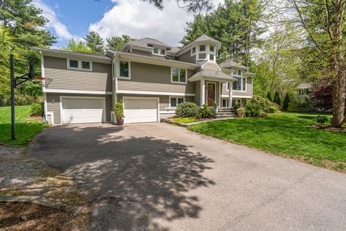 28 Brooks Rd, Wayland, MA, 01778-4622 | Card Image