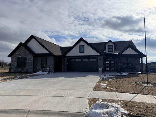 6545 Blackbird Ln, Bettendorf, IA, 52722-2454 | Card Image