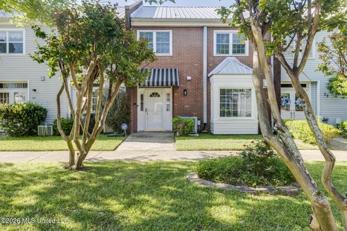 30-928 Courthouse Rd, Gulfport, MS, 39507-4112 | Card Image