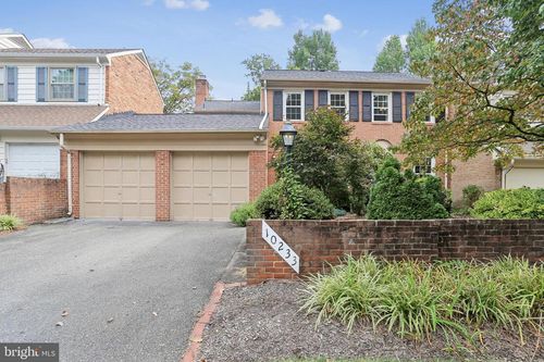 10233 Gainsborough Rd, POTOMAC, MD, 20854-4039 | Card Image