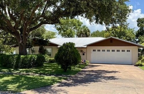 444 E Osceola Avenue, CLEWISTON, FL, 33440 | Card Image