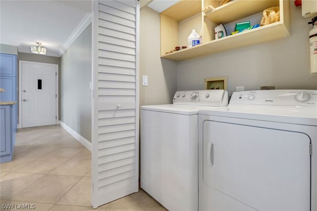 APT-402 - 9415 Gulf Shore Dr, Condo with 2 bedrooms, 2 bathrooms and null parking in NAPLES FL | Image 15
