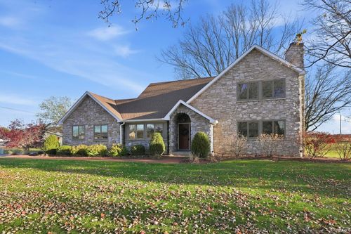 3881 W 558 N, Huntington, IN, 46750-8933 | Card Image