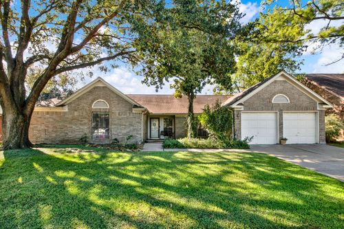13407 Nantucket Dr, Sugar Land, TX, 77478-6046 | Card Image