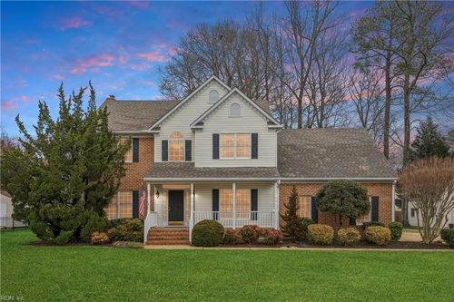 117 Manassas Loop, Yorktown, VA, 23693-2738 | Card Image