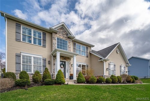 89 Arrowood Ln, Orchard Park, NY, 14127-4857 | Card Image