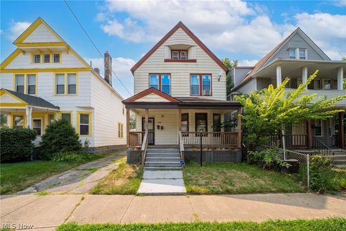 2250 E 86th St, Cleveland, OH, 44106-3429 | Card Image