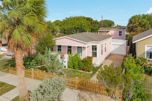 3602 Avenue S 1/2, Galveston, TX, 77550-8852 | Card Image