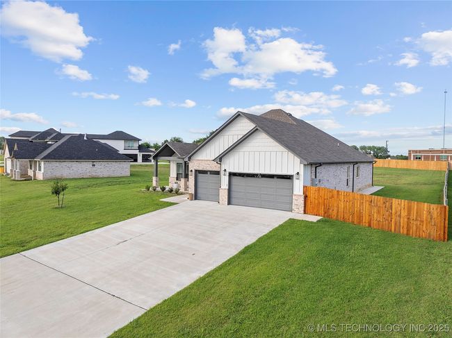 714 Prairie View Rd, House other with 4 bedrooms, 3 bathrooms and null parking in Ardmore OK | Image 38