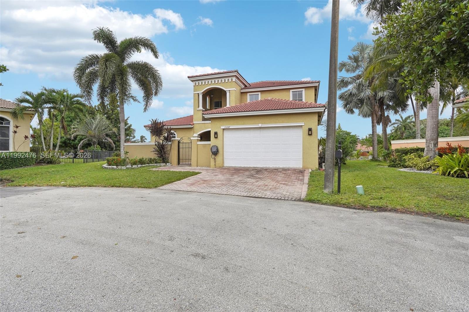 Residential in Miramar 4