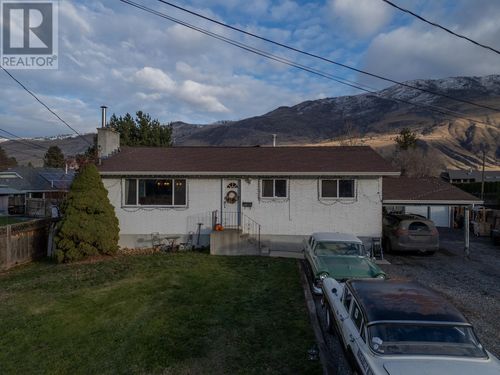 651 Bank Pl, Kamloops, BC, V2B7M1 | Card Image