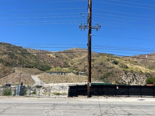 17559 Sierra Hwy, Canyon Country, CA, 91351-1629 | Card Image