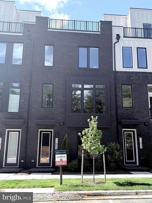 11640 American Dream Way, Reston, VA, 20190-4758 | Card Image