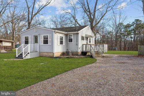 33 Pepper Rd, BROWNS MILLS, NJ, 08015-3028 | Card Image