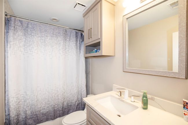 Secondary bathroom | Image 20