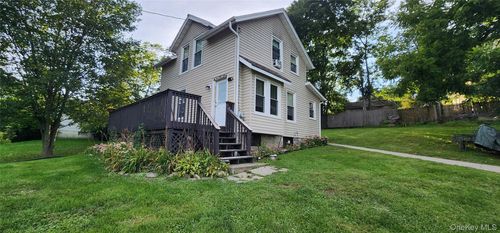 613-615 Salt Point Turnpike, Hyde Park, NY, 12601 | Card Image