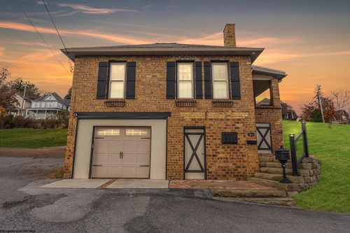 216 1/2 Watson Ave, Fairmont, WV, 26554-1662 | Card Image