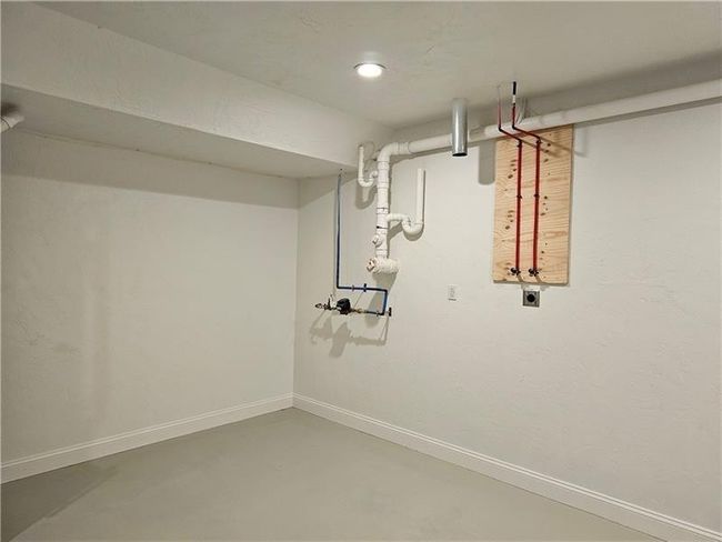 801 Wimbledon Dr, House other with 2 bedrooms, 1 bathrooms and 4 parking in Mount Pleasant PA | Image 18
