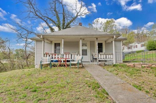1318 Eastgate Ave Ne, Roanoke, VA, 24012-5418 | Card Image