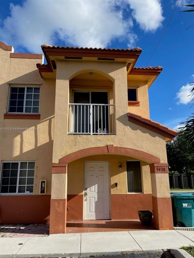 1 - 9478 Nw 114th Ter, Condo with 3 bedrooms, 2 bathrooms and null parking in Hialeah Gardens FL | Image 1