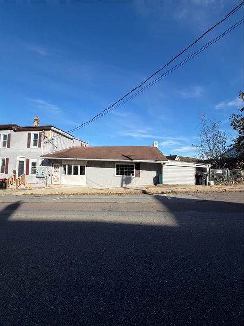 1-223 S 1st Street, Lehighton Boro, PA, 18235 | Card Image