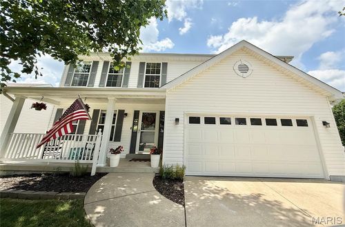 2824 Smokehouse Way, Belleville, IL, 62221-7030 | Card Image