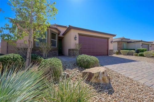2039 Port Royal Dr, Laughlin, NV, 89029-0024 | Card Image