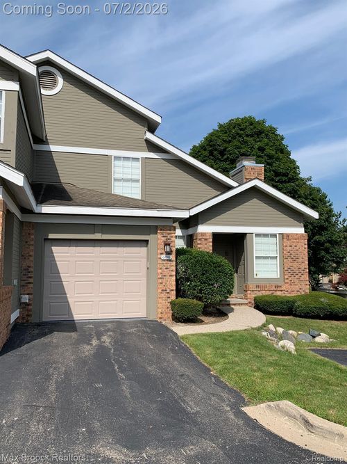 6798 Chimney Sweep, West Bloomfield, MI, 48322-3427 | Card Image
