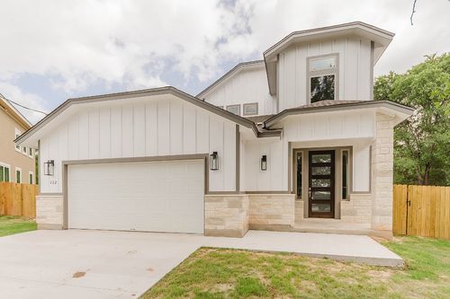 122 W Kikipua Ln, Bastrop, TX, 78602-6036 | Card Image