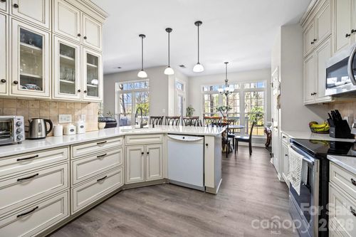 13702 Chambray Ln, Charlotte, NC, 28278-7431 | Card Image