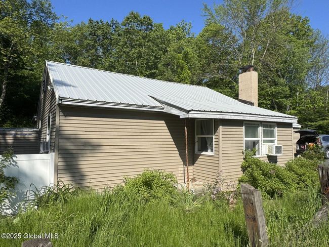 351 Gansevoort Rd, House other with 3 bedrooms, 2 bathrooms and 2 parking in Fort Edward NY | Image 5