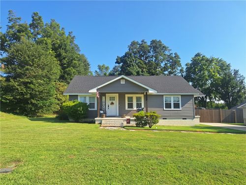 1905 41st St, Valley, AL, 36854-3408 | Card Image