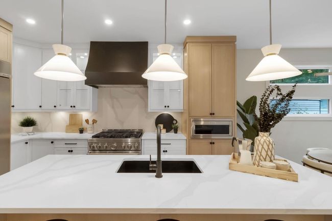 2118 Victoria Cres Nw, House other with 4 bedrooms, 4 bathrooms and 2 parking in Calgary AB | Image 10
