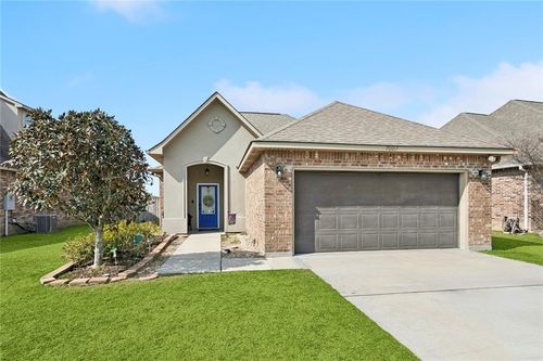 70017 Hirson Ct, Madisonville, LA, 70447-3243 | Card Image