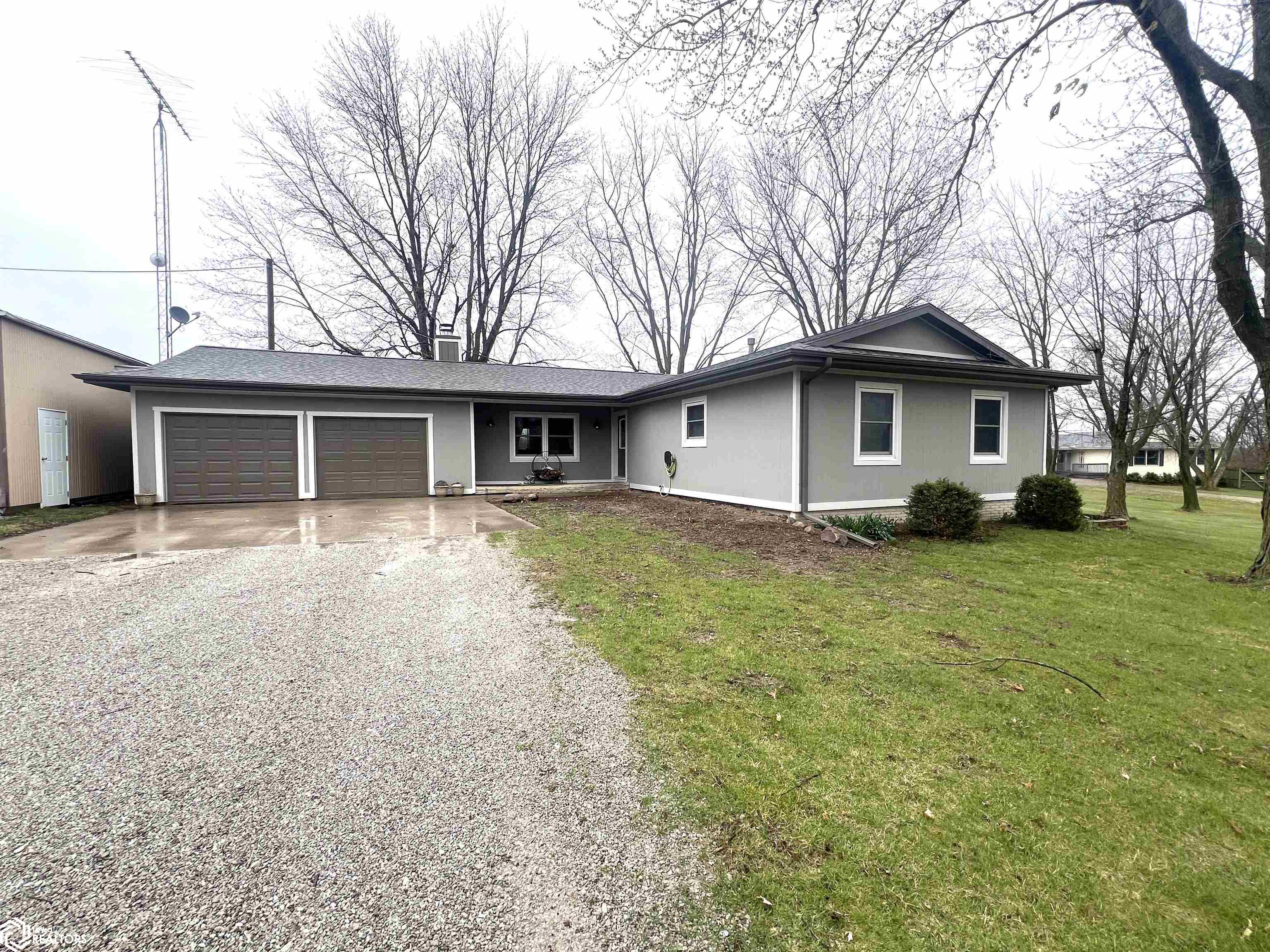 Lilac Ct, Fairfield, IA 52556
