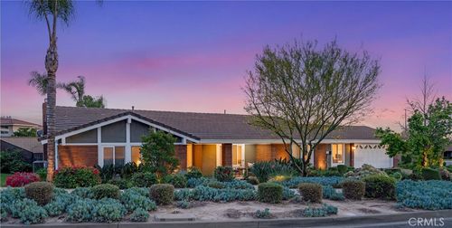 2120 Capuchin Way, Claremont, CA, 91711-1808 | Card Image