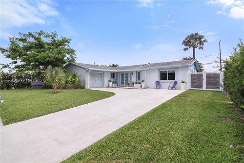 10455 Sw 200th St, Cutler Bay, FL, 33157-8518 | Card Image